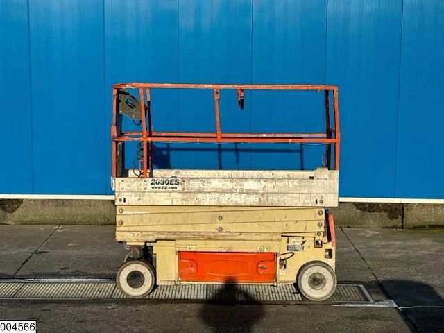 Jlg - 2030es - lifting platforms - 2012 - afbeelding 6 van  16