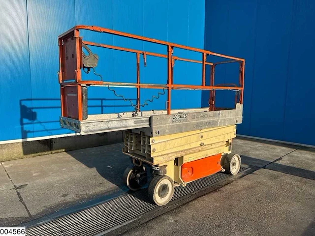 Jlg - 2030es - lifting platforms - 2012 - afbeelding 12 van  16