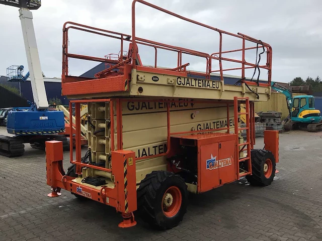 Jlg - 500 rts 4x4 - ruwterrein schaarhoogwerker - 2002 - afbeelding 12 van  18