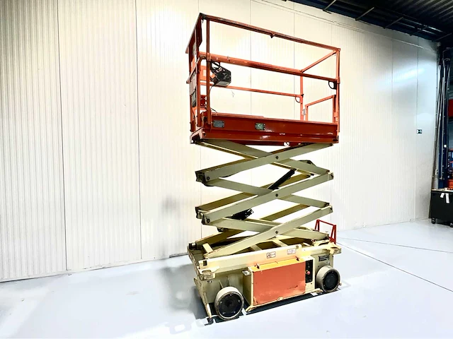 Jlg -6rs - hoogwerker, bj. 2015 werkhoogte 7.8m, uitschuifbaar tot 2.55m, 315 uur - afbeelding 2 van  16