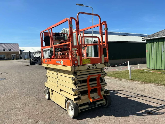 Jlg 3246e2 hoogwerker - afbeelding 12 van  16