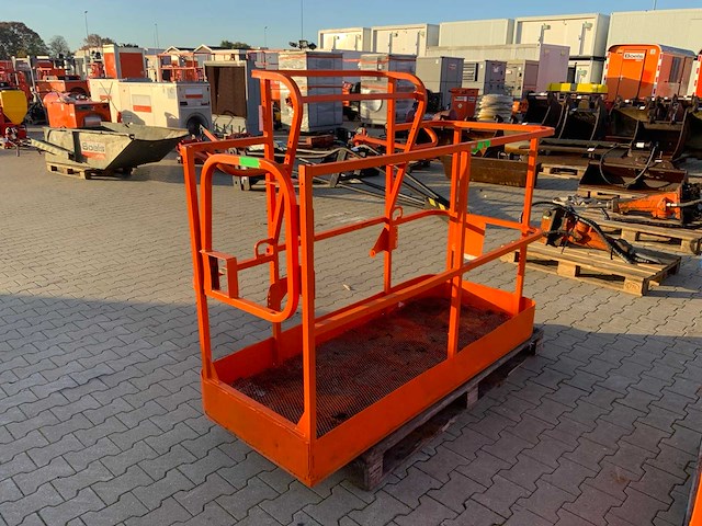 Jlg e300 / 450aj werkkooi - afbeelding 1 van  4