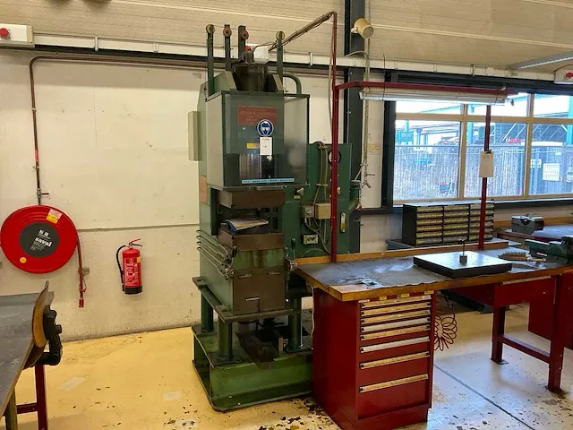 Jochnick & norrman hydraulische pers - afbeelding 1 van  32