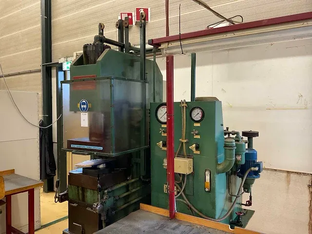 Jochnick & norrman hydraulische pers - afbeelding 27 van  32