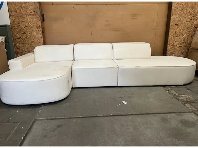 Jodie hoekbank links afgerond - rechts open 5-zits - fluweel - crème, micadoni - afbeelding 2 van  7