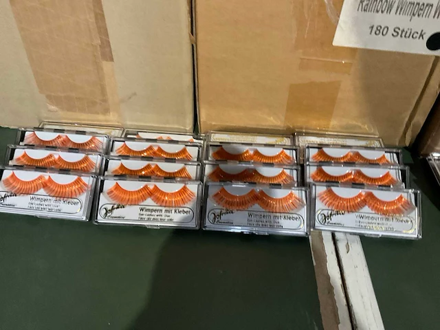Jofrika oogwimpers (2400x) - afbeelding 2 van  14
