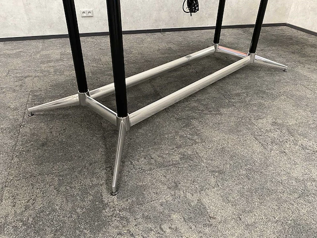Johanson design - 12p conferentieset op barhoogte 347x139 - afbeelding 7 van  25