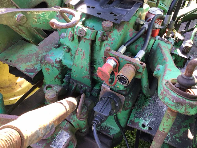 John deere - 1965 - 310 - oldtimer tractor - afbeelding 13 van  13