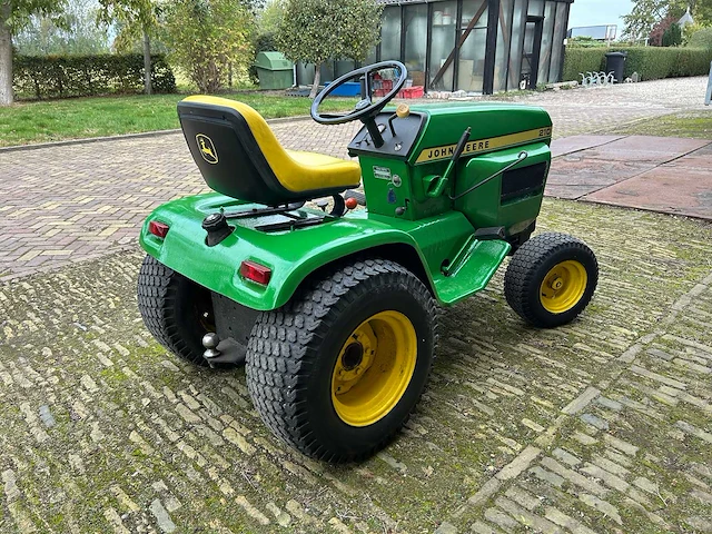 John deere - 1977 - 210 - oldtimer tractor - afbeelding 3 van  12
