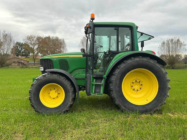 John deere - 2005 - 6420 m - vierwielaangedreven landbouwtractor - afbeelding 23 van  34