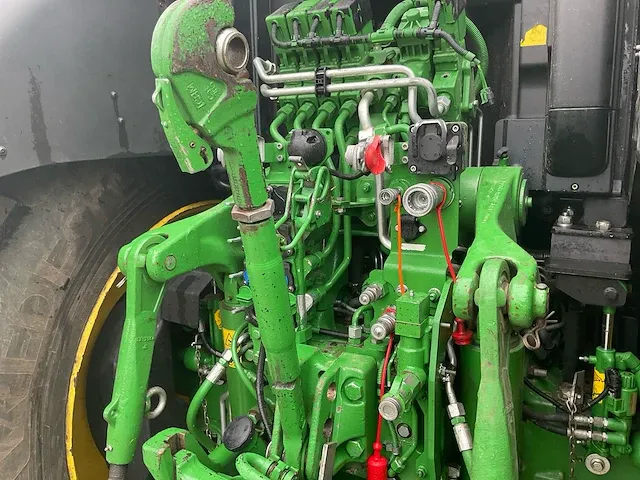 John deere - 6215r ultimate command pro - vierwielaangedreven landbouwtractor - afbeelding 14 van  41