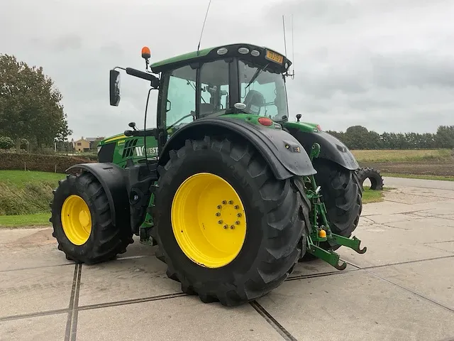 John deere - 6215r ultimate command pro - vierwielaangedreven landbouwtractor - afbeelding 23 van  41