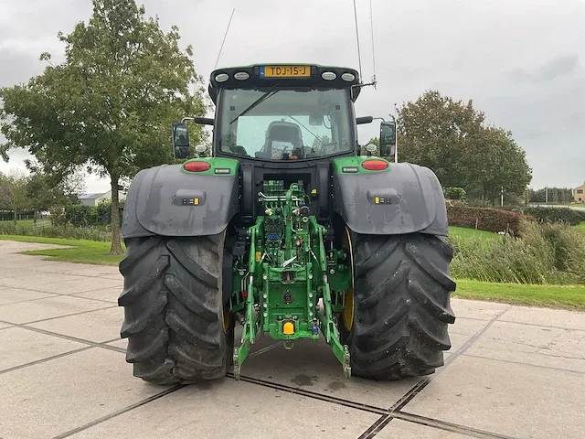 John deere - 6215r ultimate command pro - vierwielaangedreven landbouwtractor - afbeelding 34 van  41