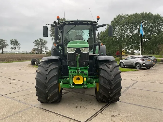 John deere - 6215r ultimate command pro - vierwielaangedreven landbouwtractor - afbeelding 40 van  41
