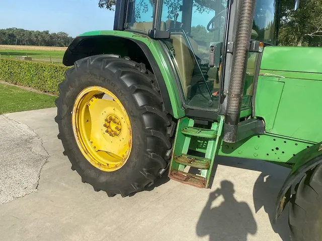 John deere - 6600 - vierwielaangedreven landbouwtractor - afbeelding 2 van  24