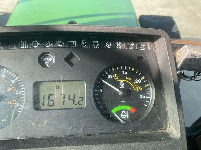 John deere - 6600 - vierwielaangedreven landbouwtractor - afbeelding 15 van  24
