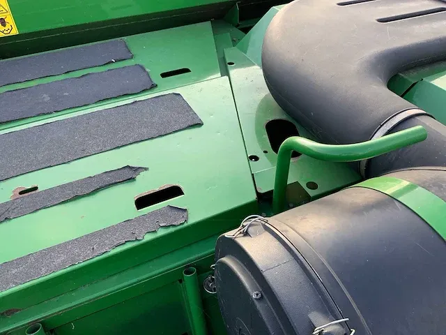 John deere - 9880sts - axiaal maaidorser - afbeelding 15 van  32