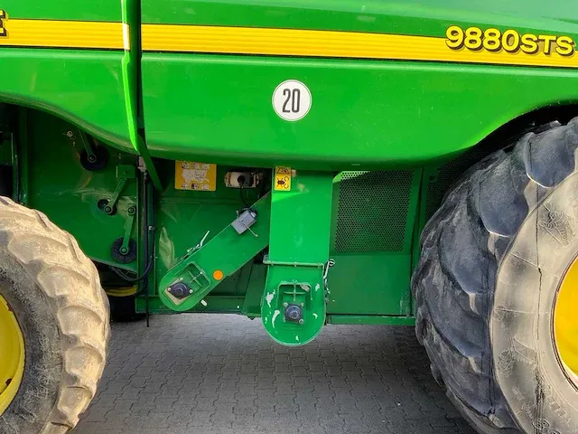 John deere - 9880sts - axiaal maaidorser - afbeelding 28 van  32