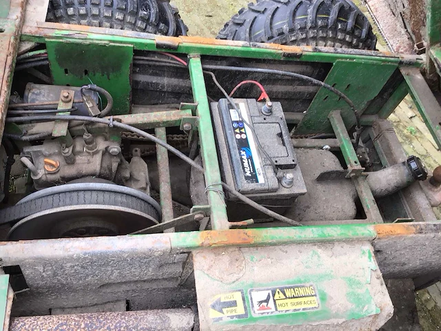 John deere - gator amt 600 - 5 wieler - utv - afbeelding 8 van  18