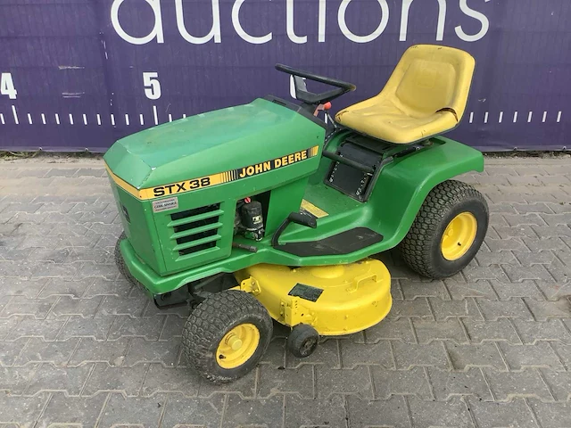 John deere - stx 38 - zitmaaier - afbeelding 1 van  11