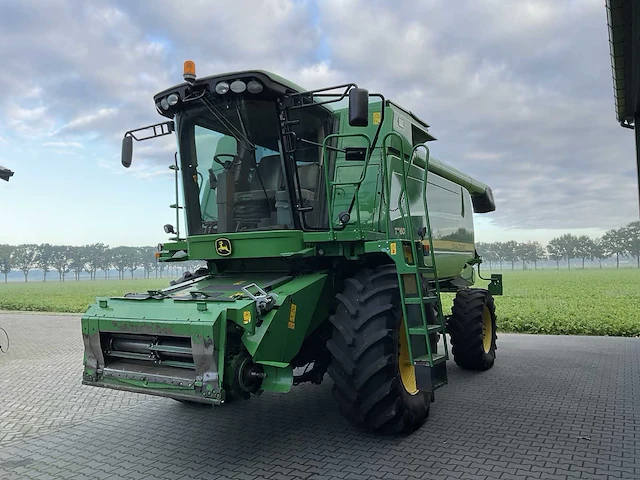 John deere - t560 - combine harvester - 2009 - afbeelding 12 van  71