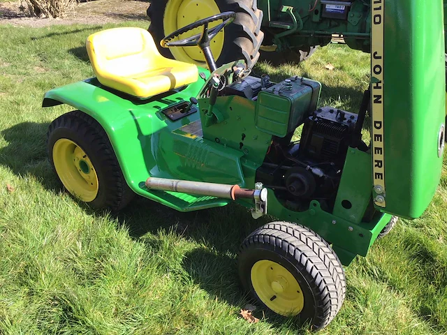 John deere 110 oldtimer tractor - afbeelding 4 van  12