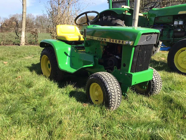 John deere 110 oldtimer tractor - afbeelding 7 van  12