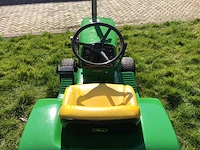 John deere 110 oldtimer tractor - afbeelding 12 van  12