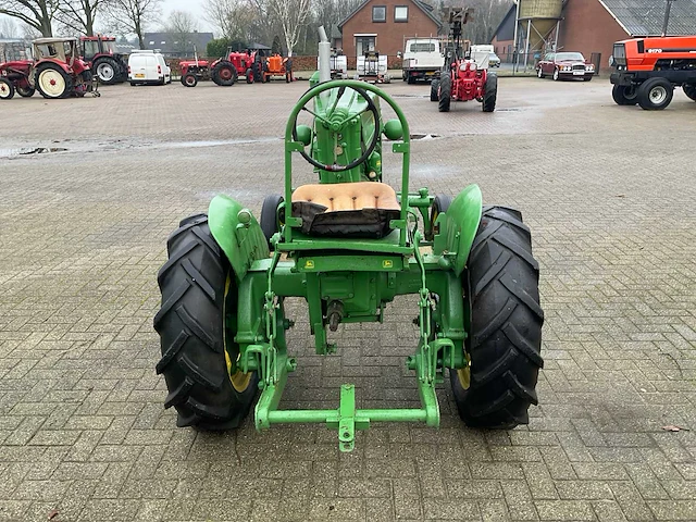 John deere 150 oldtimer tractor - afbeelding 10 van  13