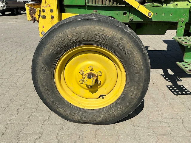 John deere 1640 synchron tweewielaangedreven landbouwtractor - afbeelding 4 van  30