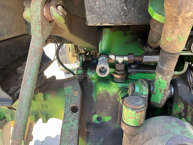 John deere 1640 synchron tweewielaangedreven landbouwtractor - afbeelding 13 van  30