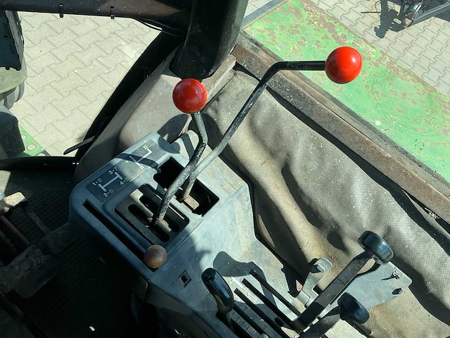 John deere 1640 synchron tweewielaangedreven landbouwtractor - afbeelding 16 van  29