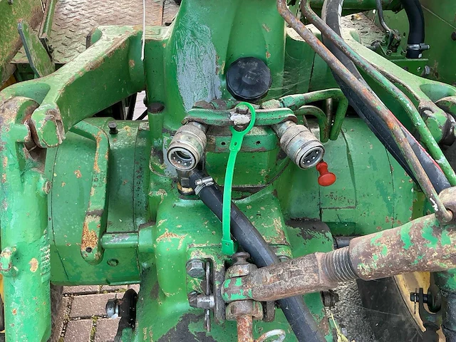 John deere 3130 tweewielaangedreven landbouwtractor - afbeelding 12 van  18