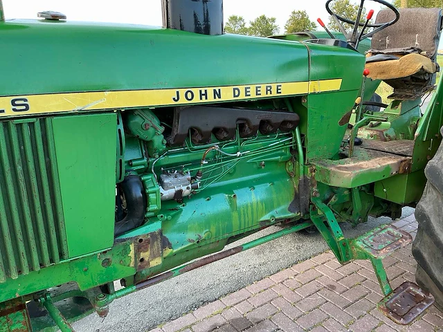 John deere 3130 tweewielaangedreven landbouwtractor - afbeelding 13 van  18