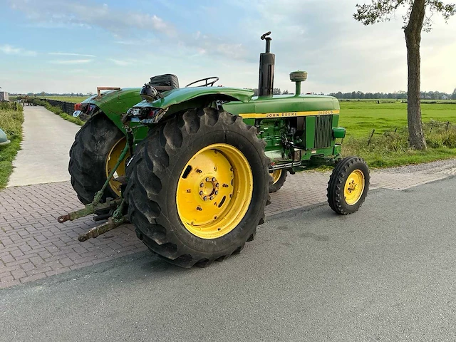John deere 3130 tweewielaangedreven landbouwtractor - afbeelding 6 van  18