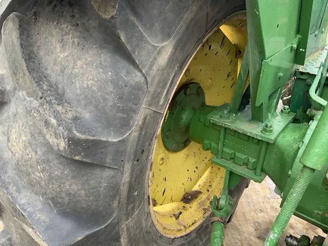 John deere 3135 oldtimer tractor - afbeelding 2 van  26