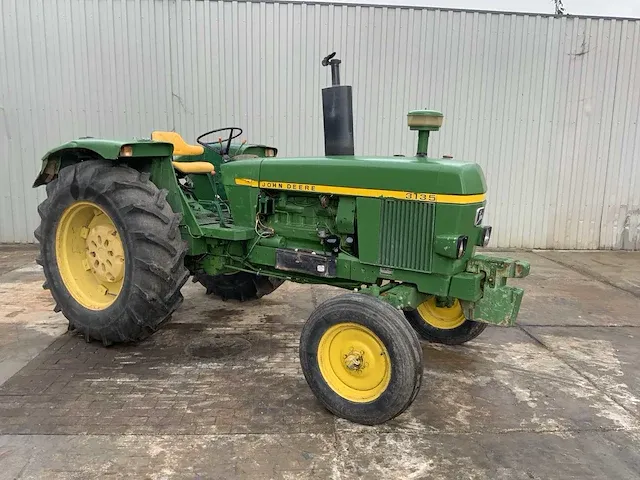 John deere 3135 oldtimer tractor - afbeelding 1 van  26