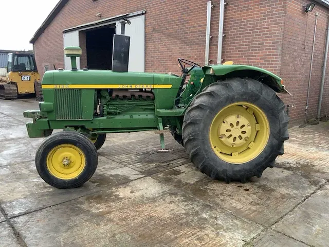 John deere 3135 oldtimer tractor - afbeelding 22 van  26