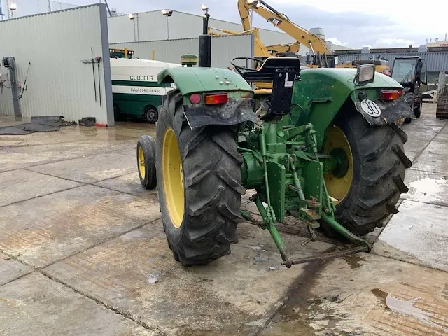 John deere 3135 oldtimer tractor - afbeelding 23 van  26