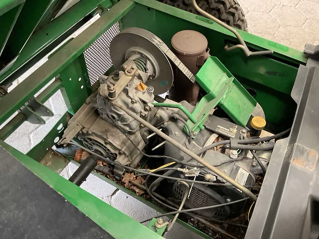 John deere 4x2 gator - afbeelding 4 van  12