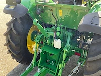 John deere 5050e vierwielaangedreven landbouwtractor - afbeelding 9 van  22