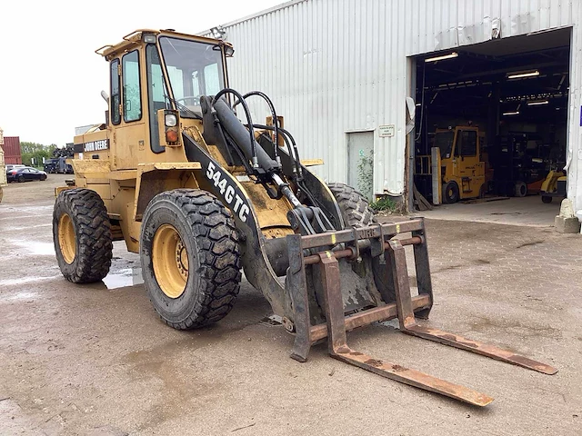 John deere 544 gtc shovel - afbeelding 12 van  20