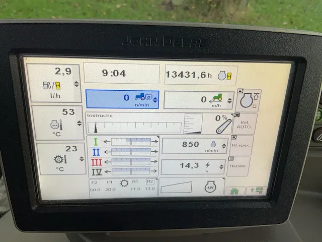 John deere 6150r autopower vierwielaangedreven landbouwtractor - afbeelding 30 van  33