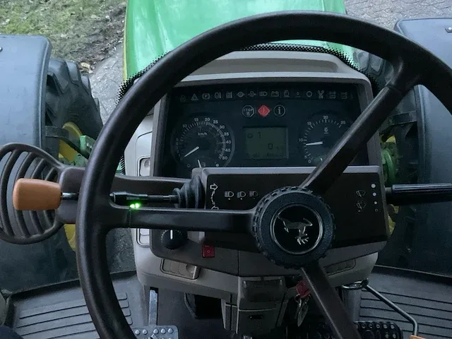 John deere 6420 powerquad vierwielaangedreven landbouwtractor - afbeelding 34 van  35