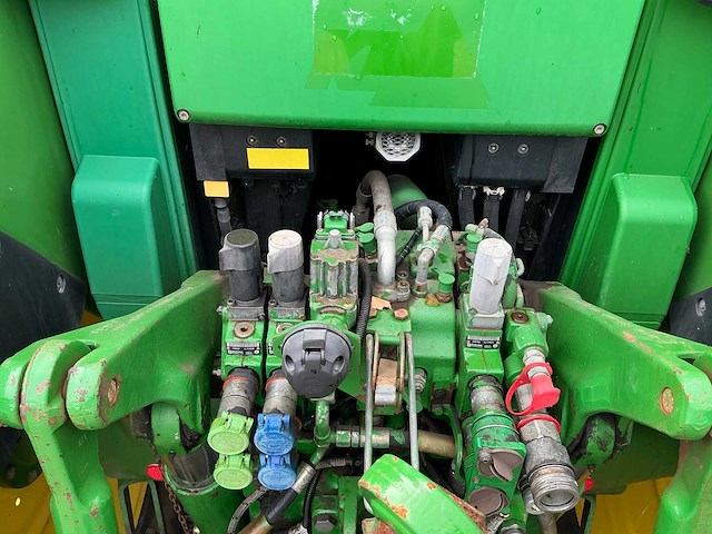 John deere 6830 vierwielaangedreven landbouwtractor - afbeelding 8 van  47