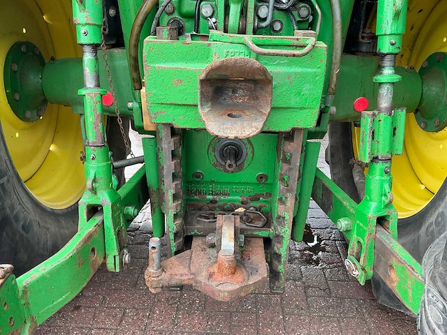 John deere 6830 vierwielaangedreven landbouwtractor - afbeelding 18 van  47
