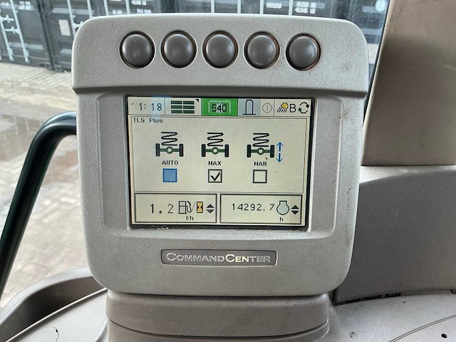 John deere 6830 vierwielaangedreven landbouwtractor - afbeelding 32 van  47