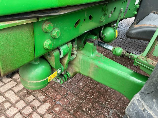 John deere 6830 vierwielaangedreven landbouwtractor - afbeelding 40 van  47