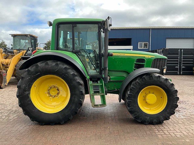 John deere 6830 vierwielaangedreven landbouwtractor - afbeelding 45 van  47