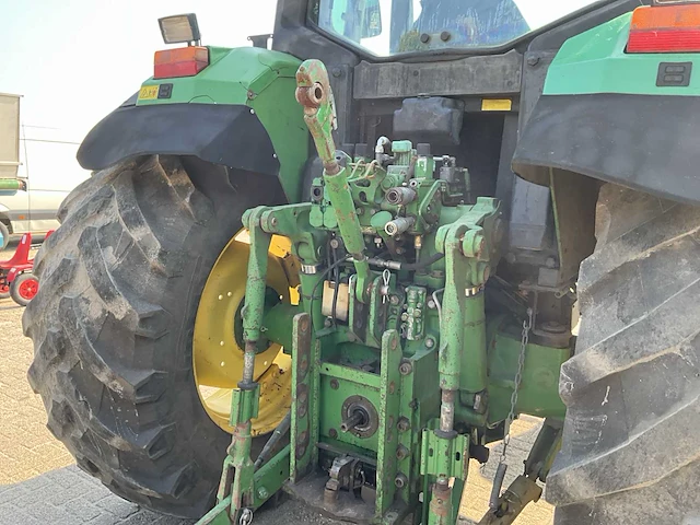 John deere 6910 vierwielaangedreven landbouwtractor - afbeelding 24 van  30